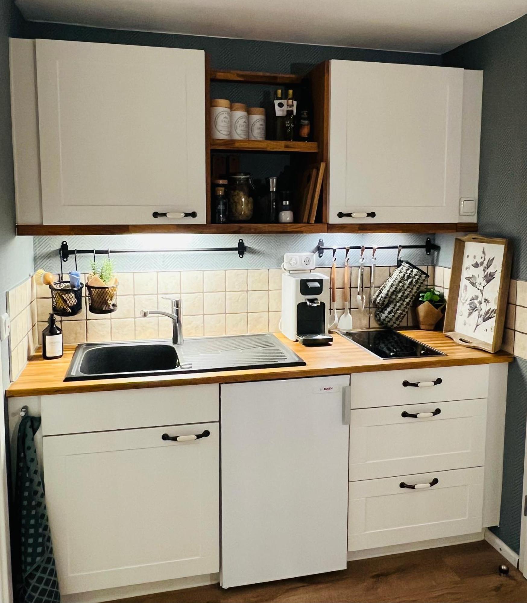 Ferienwohnung Palatina Heuchelheim-Klingen Esterno foto