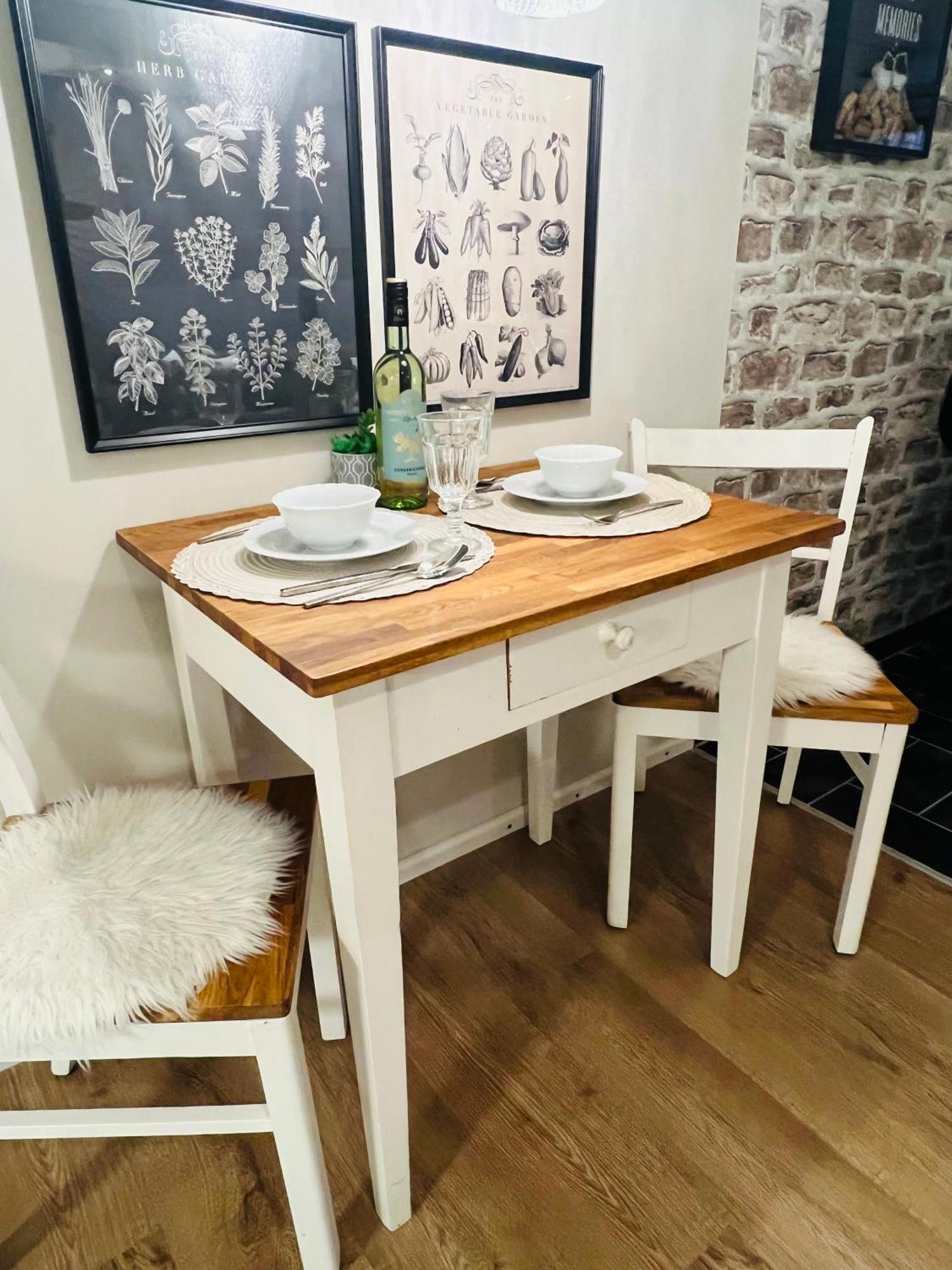 Ferienwohnung Palatina Heuchelheim-Klingen Esterno foto